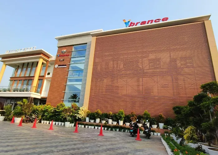 Vbrance - Luxury Boutique Hotel & Food Court