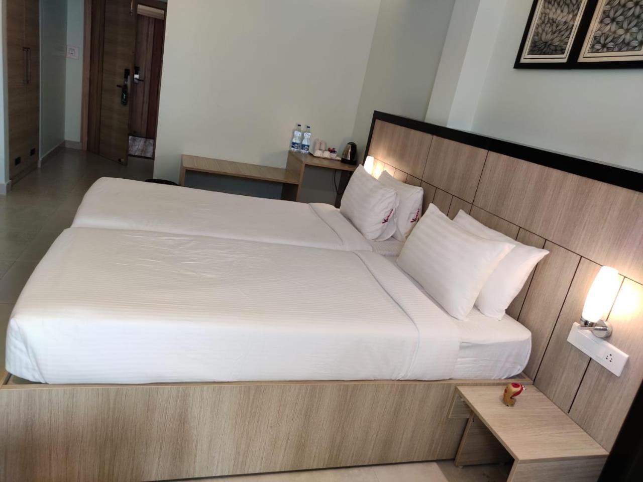 Hotel Vbrance - Luxury Boutique & Food Court Puri