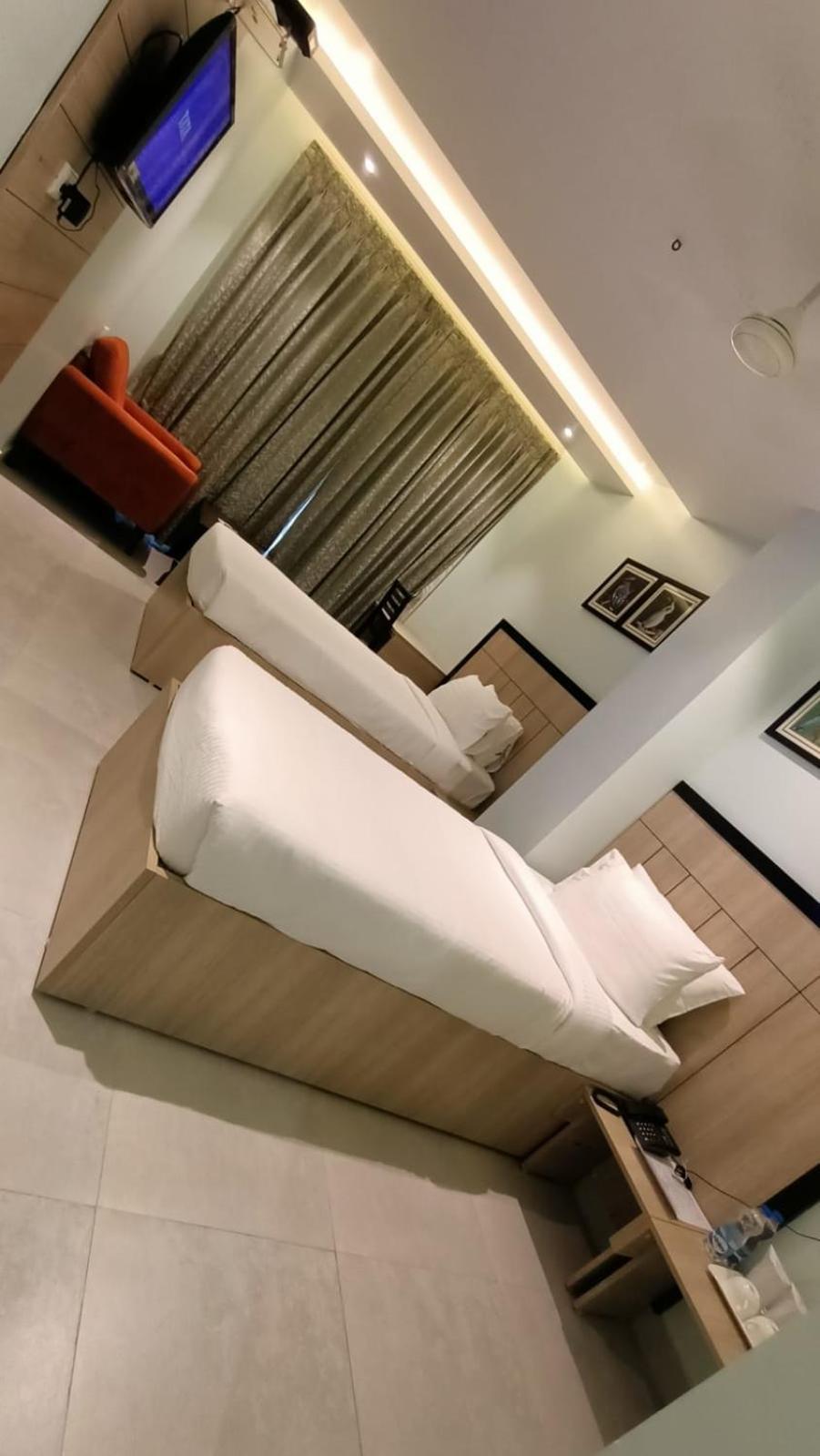 Vbrance - Luxury Boutique & Food Court Puri